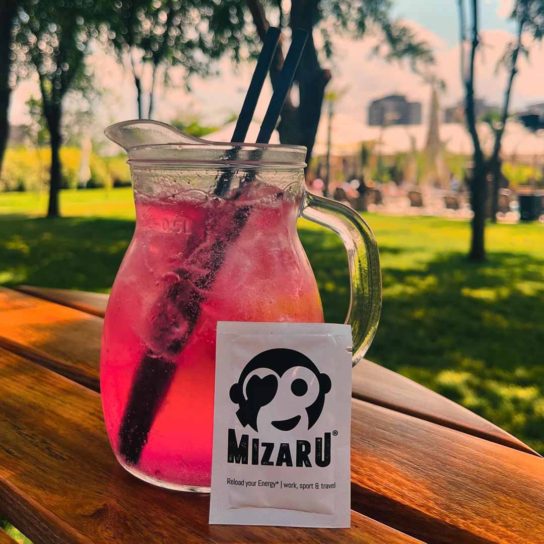Mizaru Energy Powder - gemischt in Karaffe - shopstartups