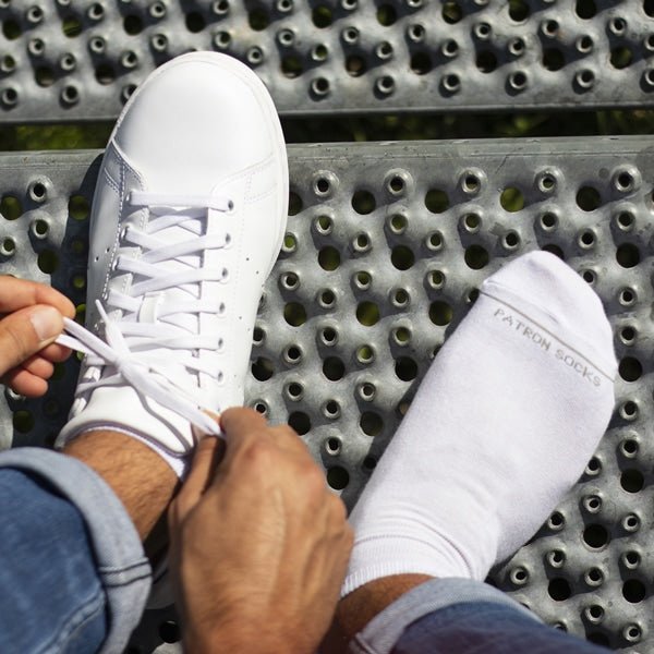 Weiße Sneakersocken der Marke Patron Socks - shopstartups